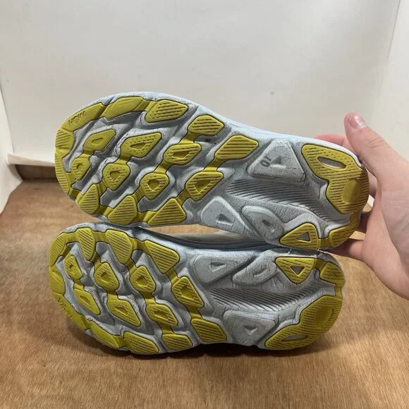 Hoka One One Clifton 9 Women's Size 8 B(Medium) Running Shoes White - Picture 7 of 9